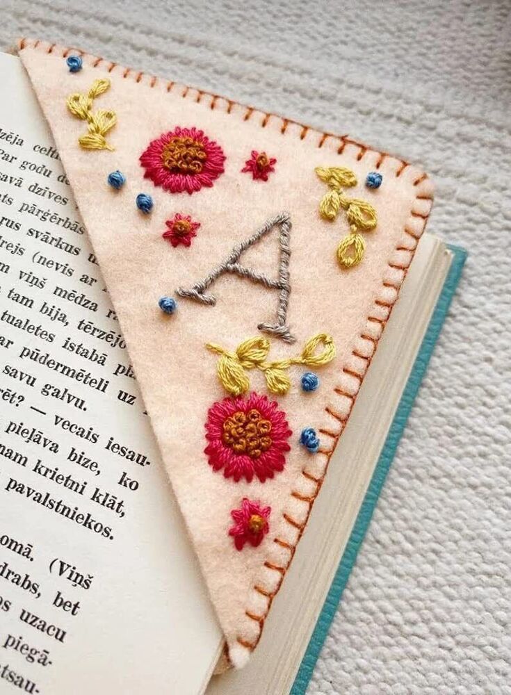 Hand Embroidered Corner Bookmark,Hand Stitched Felt Letter Bookmark #T