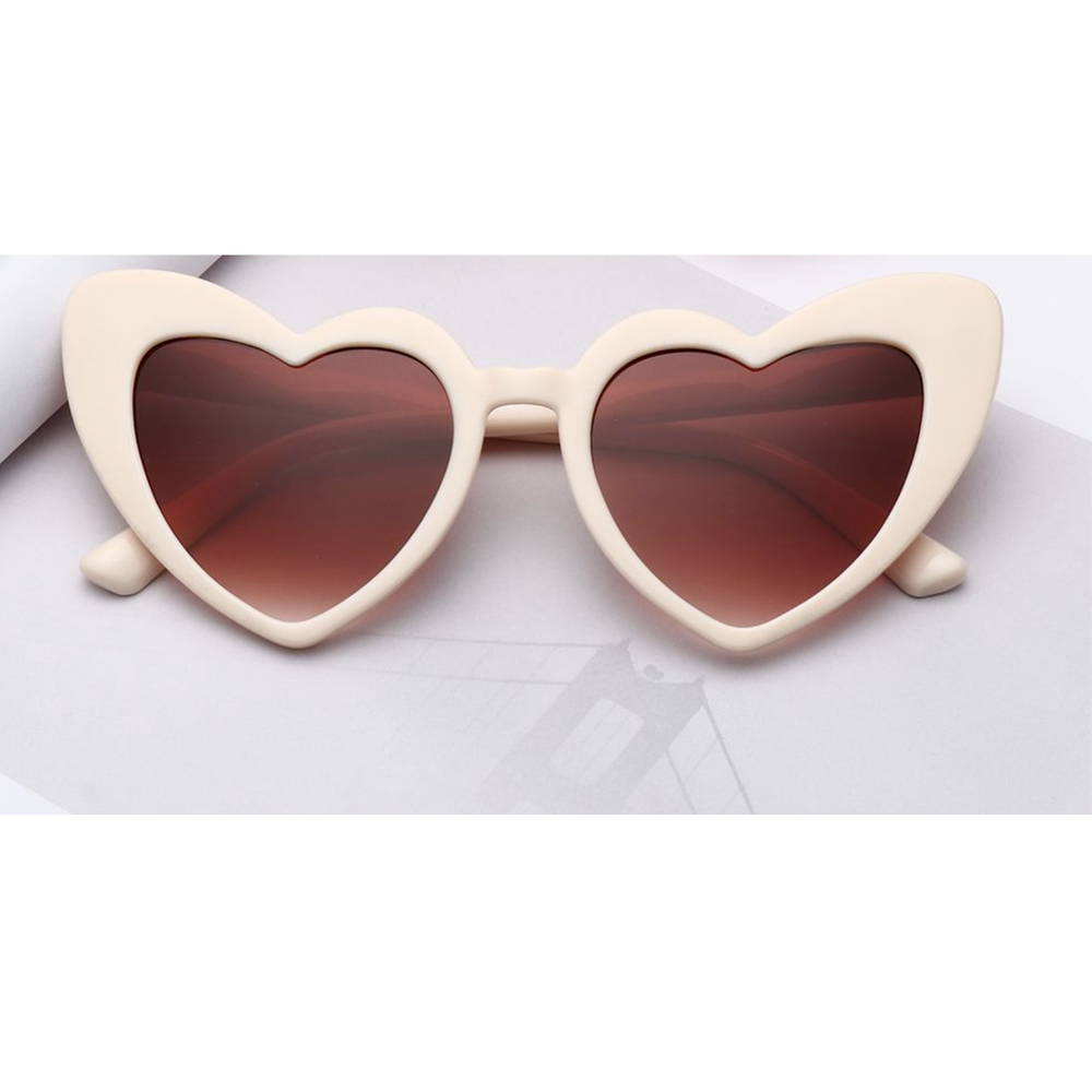 Women LOVE Heart Shaped Sunglasses Retro Gradient Color Lens Eye Glasses