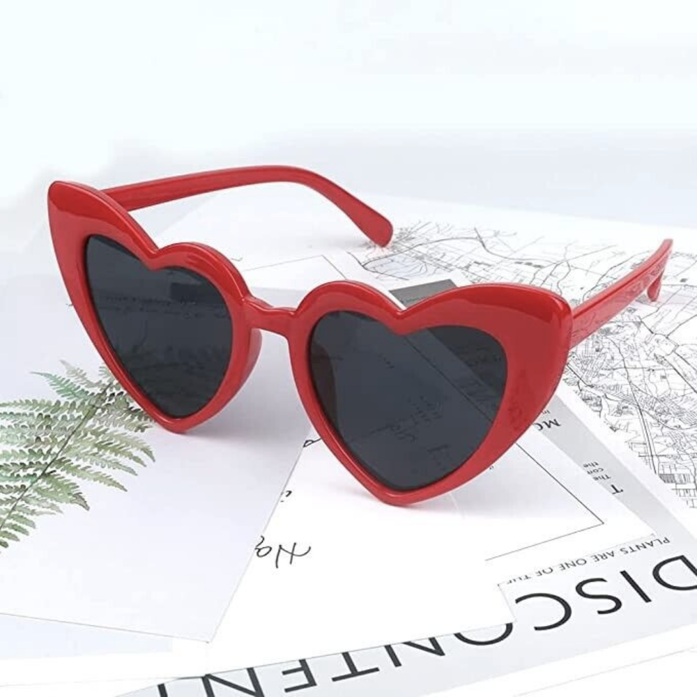 Women LOVE Heart Shaped Sunglasses Retro Gradient Color Lens Eye Glasses