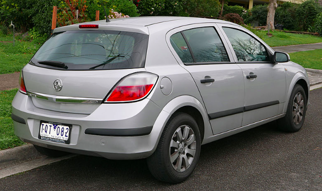 RIGHT Driver side FLAT mirror glass replacement for HOLDEN ASTRA AH (2005-2008)