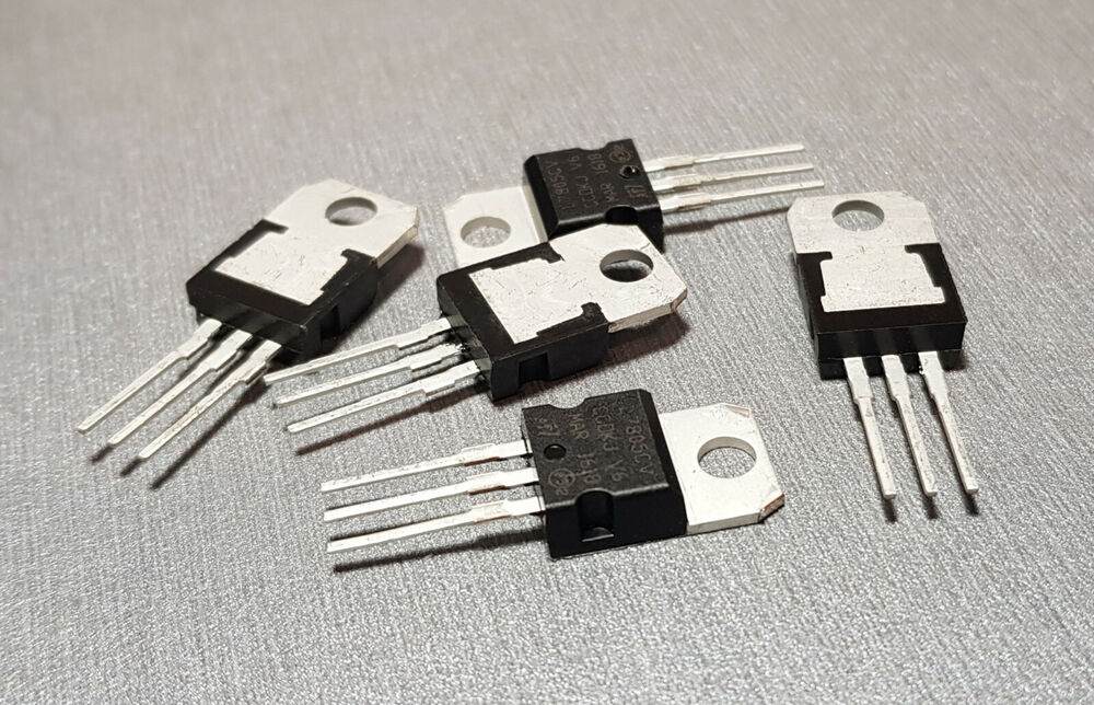 L7805CV 5V 1 Amp TO-220 Fixed Voltage Regulator 5PCS