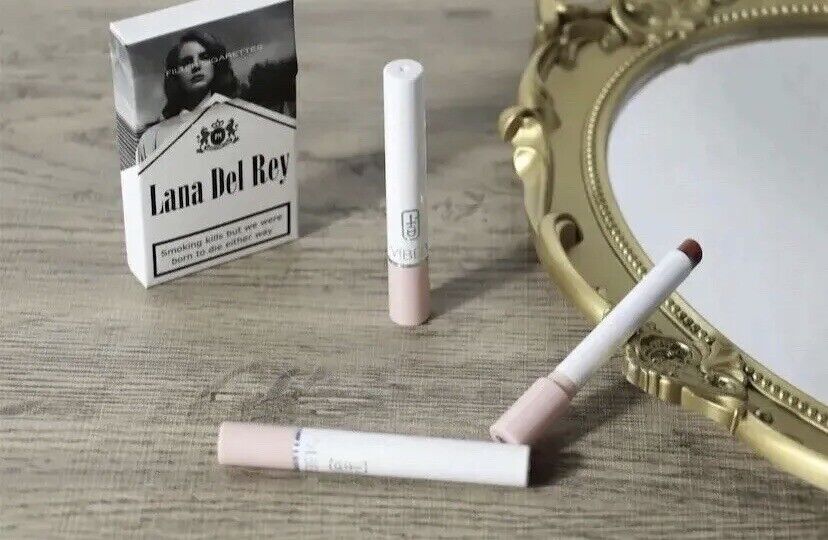 Lana Del Rey Cigarette Lipstick Set